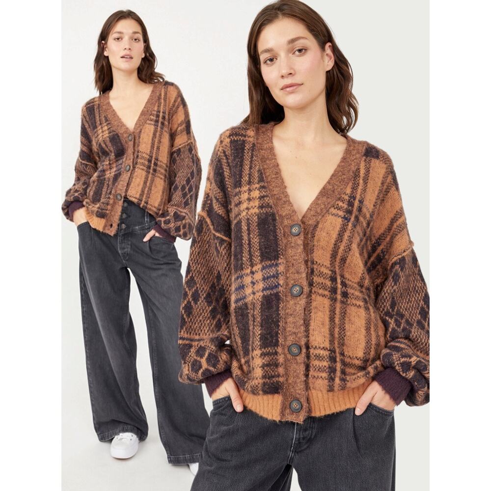 Free People Oversized Plaid Cardigan Sweater Medium Cobain Grunge Dark Academia - Picture 2 of 16